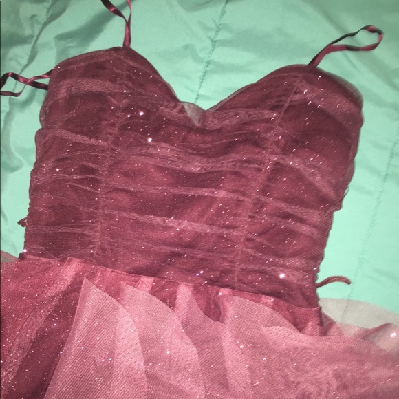 Strapless Burgundy ombré prom dress with ruffles - Picture 4 of 4